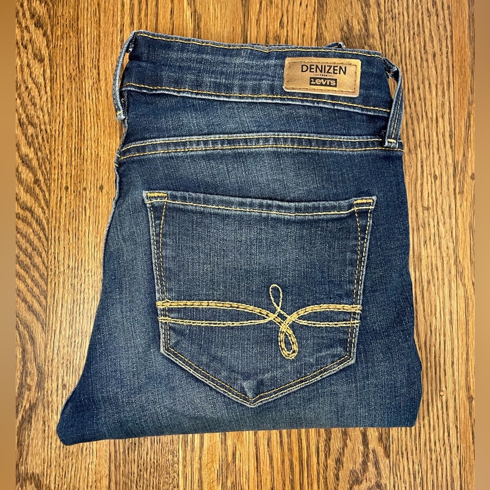 Denizen from Levi’s Dark Blue Lw-Rise Ripped Skinny Jeans